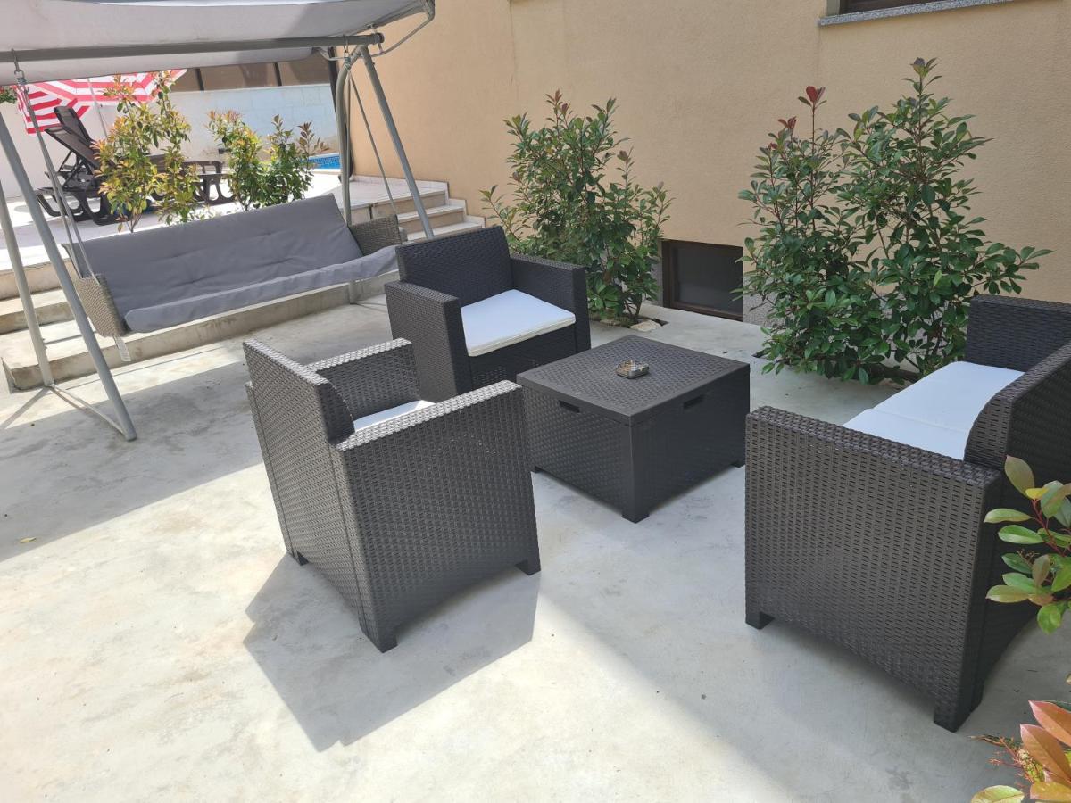 Apartments Jukic Πόρετς Εξωτερικό φωτογραφία