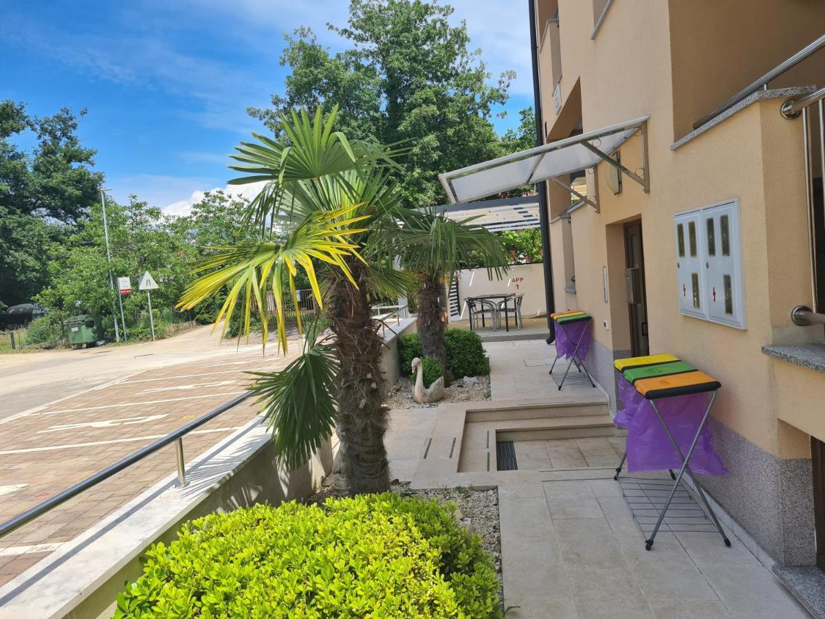 Apartments Jukic Πόρετς Εξωτερικό φωτογραφία