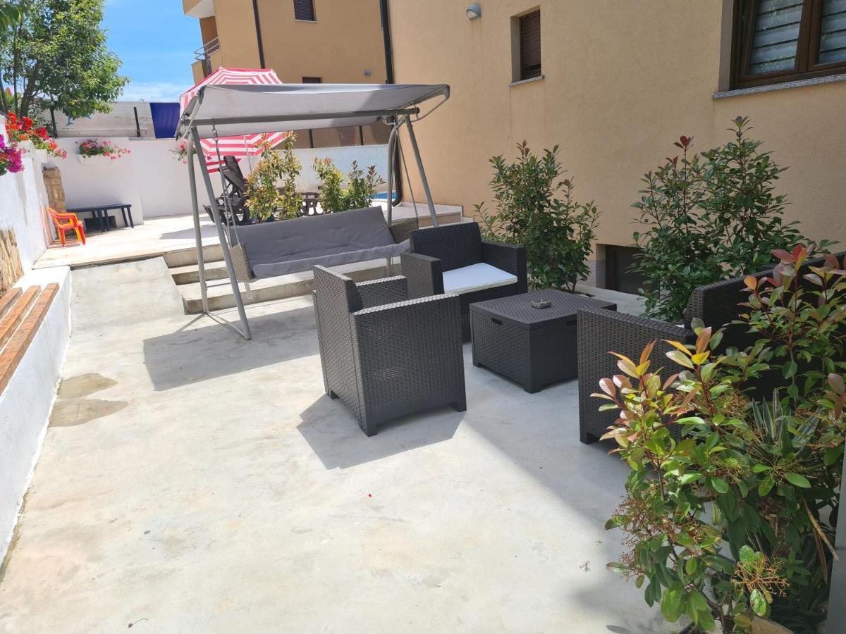 Apartments Jukic Πόρετς Εξωτερικό φωτογραφία