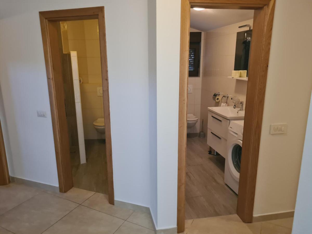 Apartments Jukic Πόρετς Εξωτερικό φωτογραφία