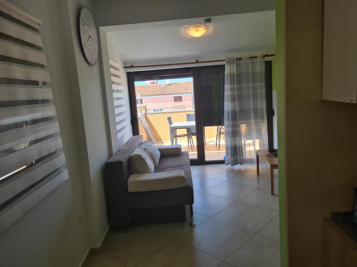 Apartments Jukic Πόρετς Εξωτερικό φωτογραφία