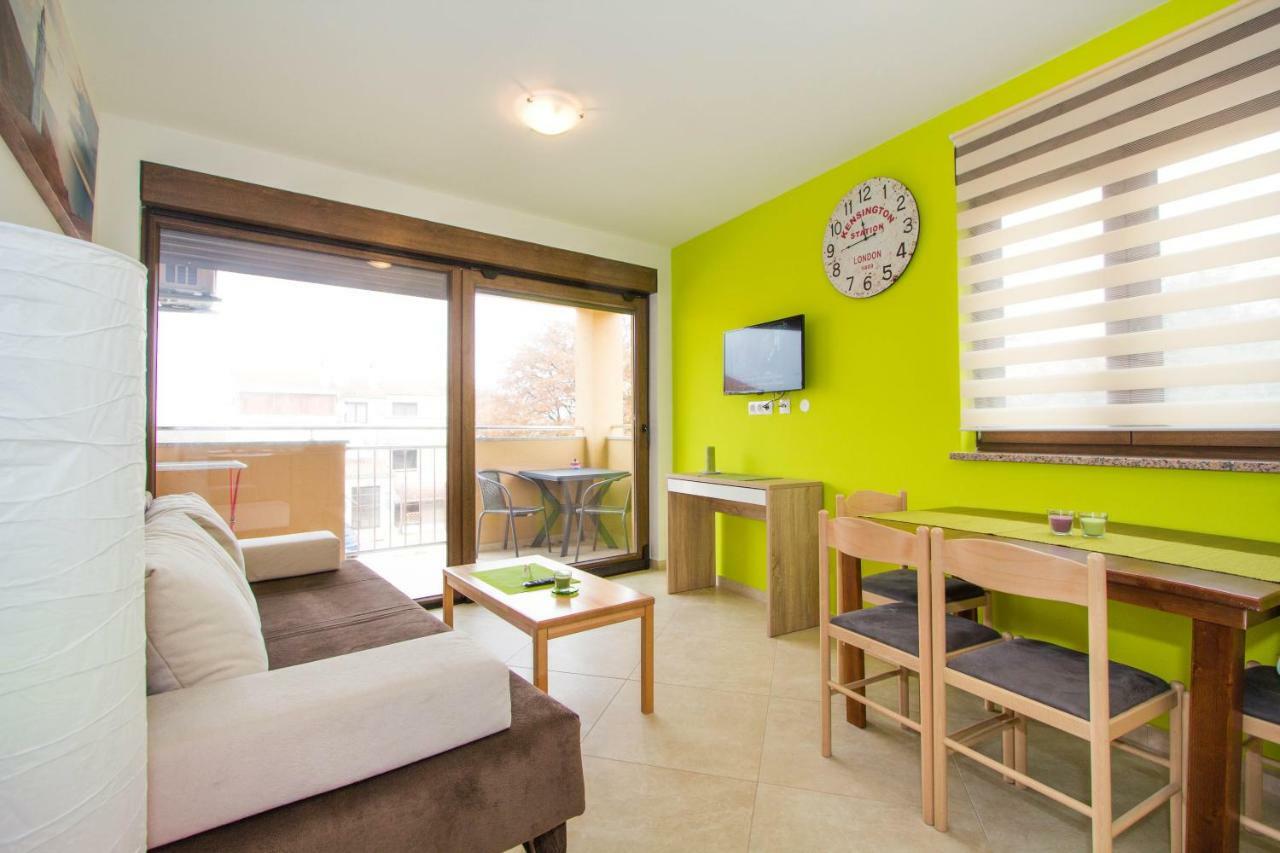 Apartments Jukic Πόρετς Εξωτερικό φωτογραφία