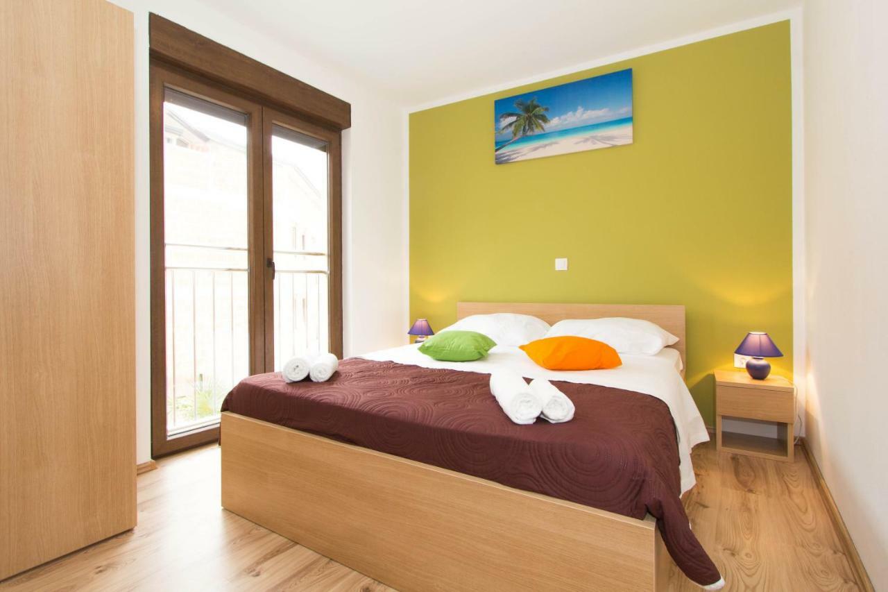 Apartments Jukic Πόρετς Εξωτερικό φωτογραφία