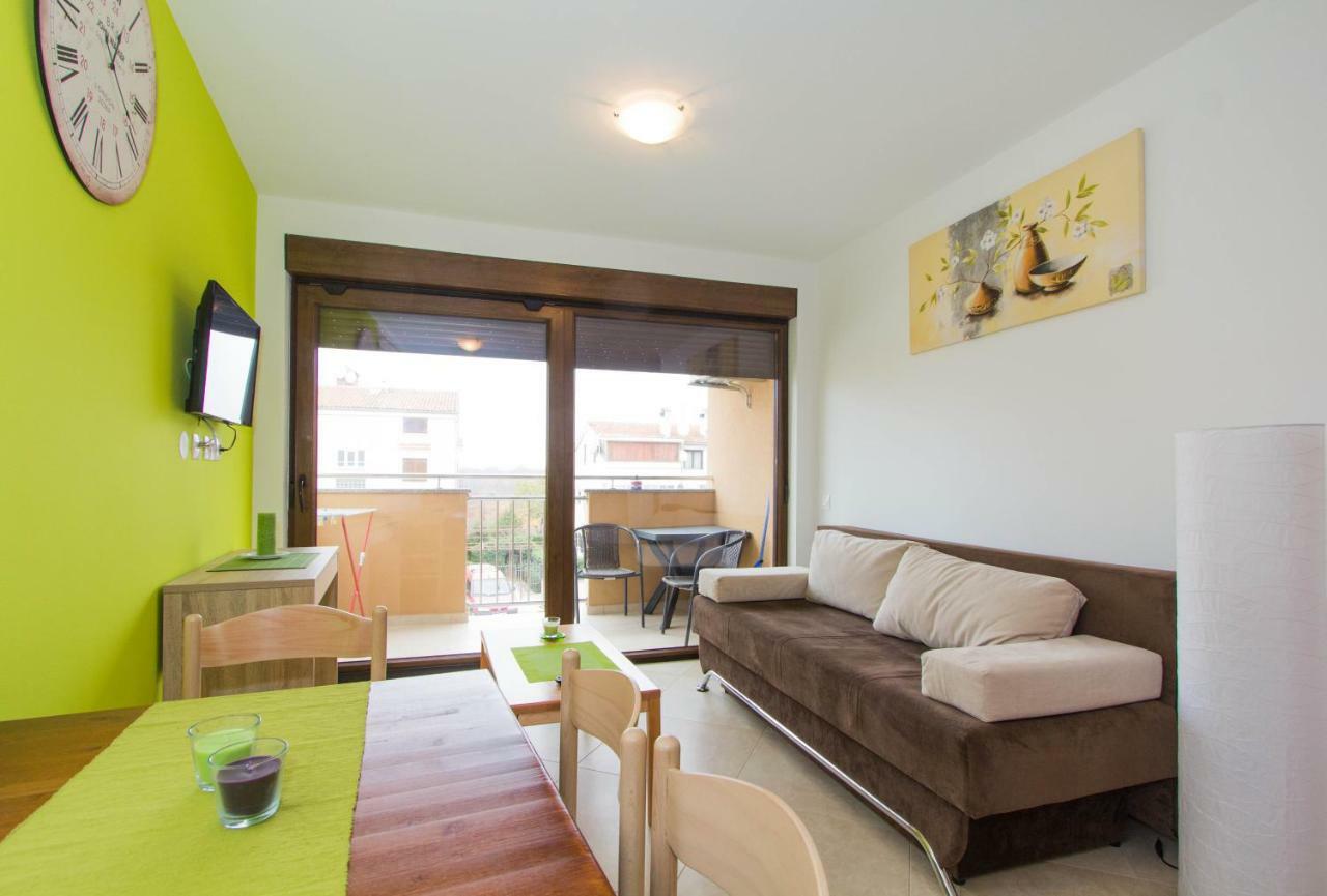 Apartments Jukic Πόρετς Εξωτερικό φωτογραφία